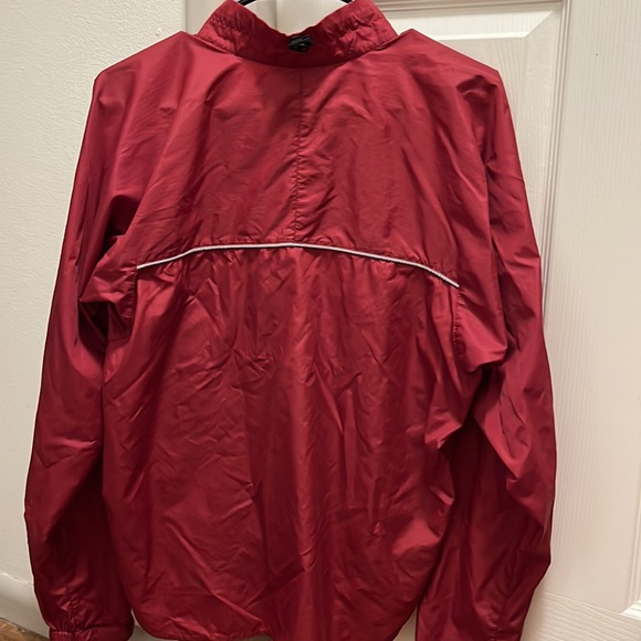 Marmot dark red rain jacket. Size L. Great condition, lightly used. - Picture 2 of 4